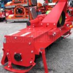 Fraise à tracteur série medium avec déport mécanique Agrieuro UR 168